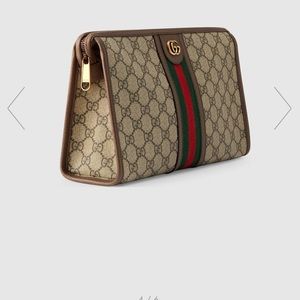 Gucci pochette. Ophidia gg toiletry case